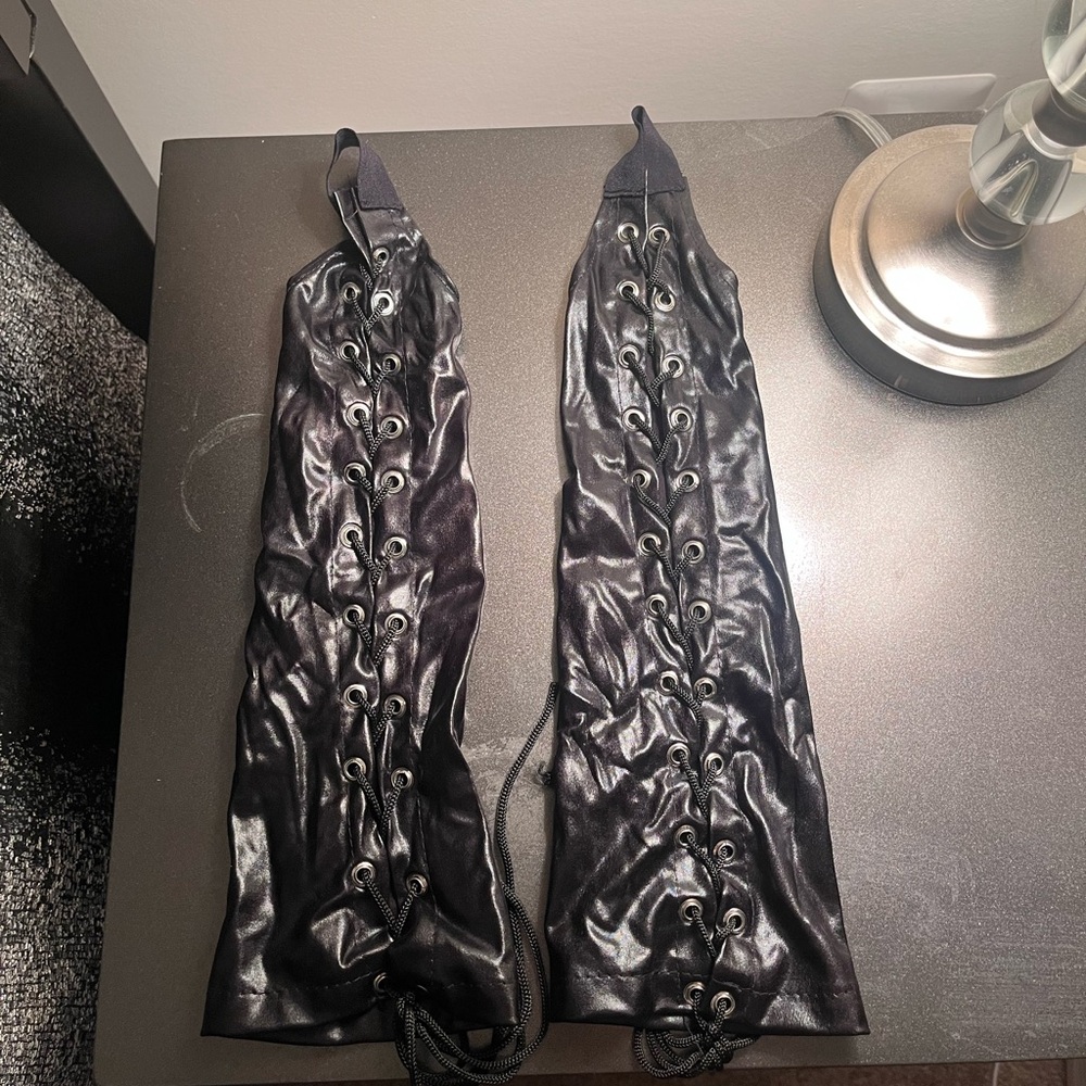 Black Lace-Up Arm Warmers